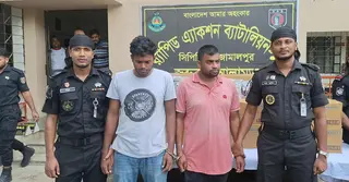 ৪ লাখ ৭৪ হাজার ভারতীয় ব্লেডসহ জামালপুরে ২ চোরাকারবারি আটক